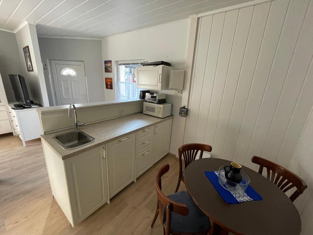 Schoener Ferienbungalow Umgeben Von Natur Und Nicht Weit Zur Ostsee Neubukow Eksteriør billede