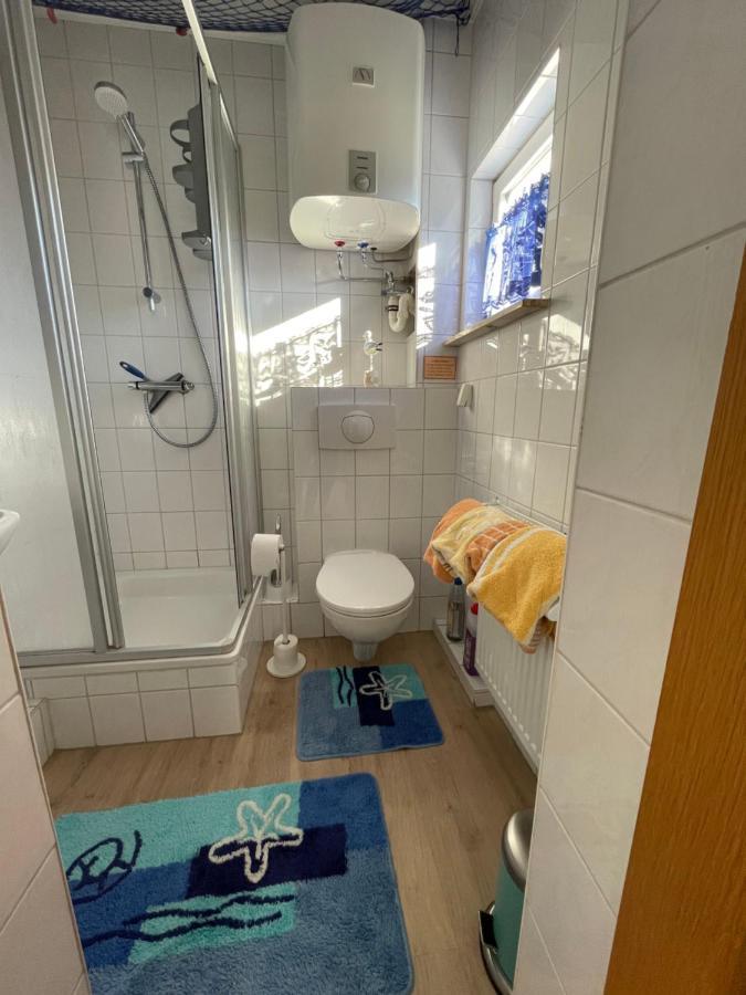 Schoener Ferienbungalow Umgeben Von Natur Und Nicht Weit Zur Ostsee Neubukow Eksteriør billede